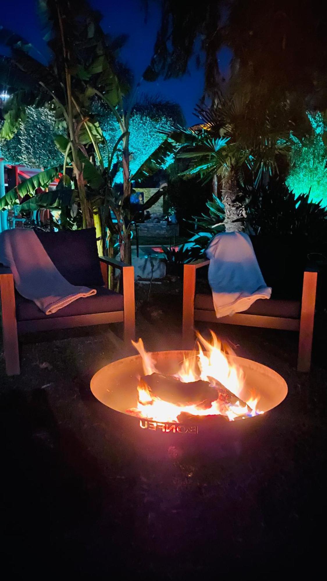 Le Cocoon Lodge Du Gapeau & Massage Соллигс-Понт Экстерьер фото